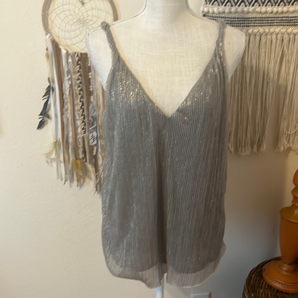 NWT - Gold and Silver Women’s Top by Ryegrass a JCP Brand/ Size Medium - Picture 1 of 11